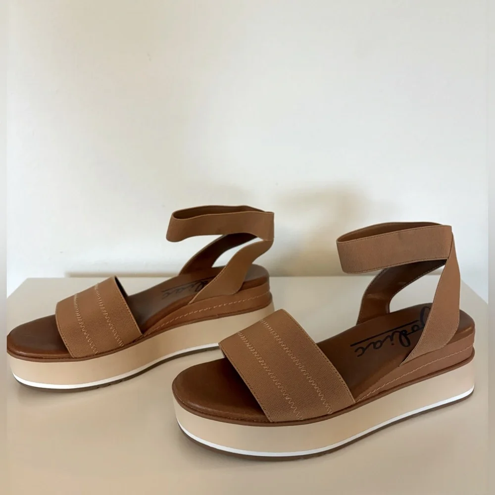 Zodiac Platform Wedges Size 9 like new never worn